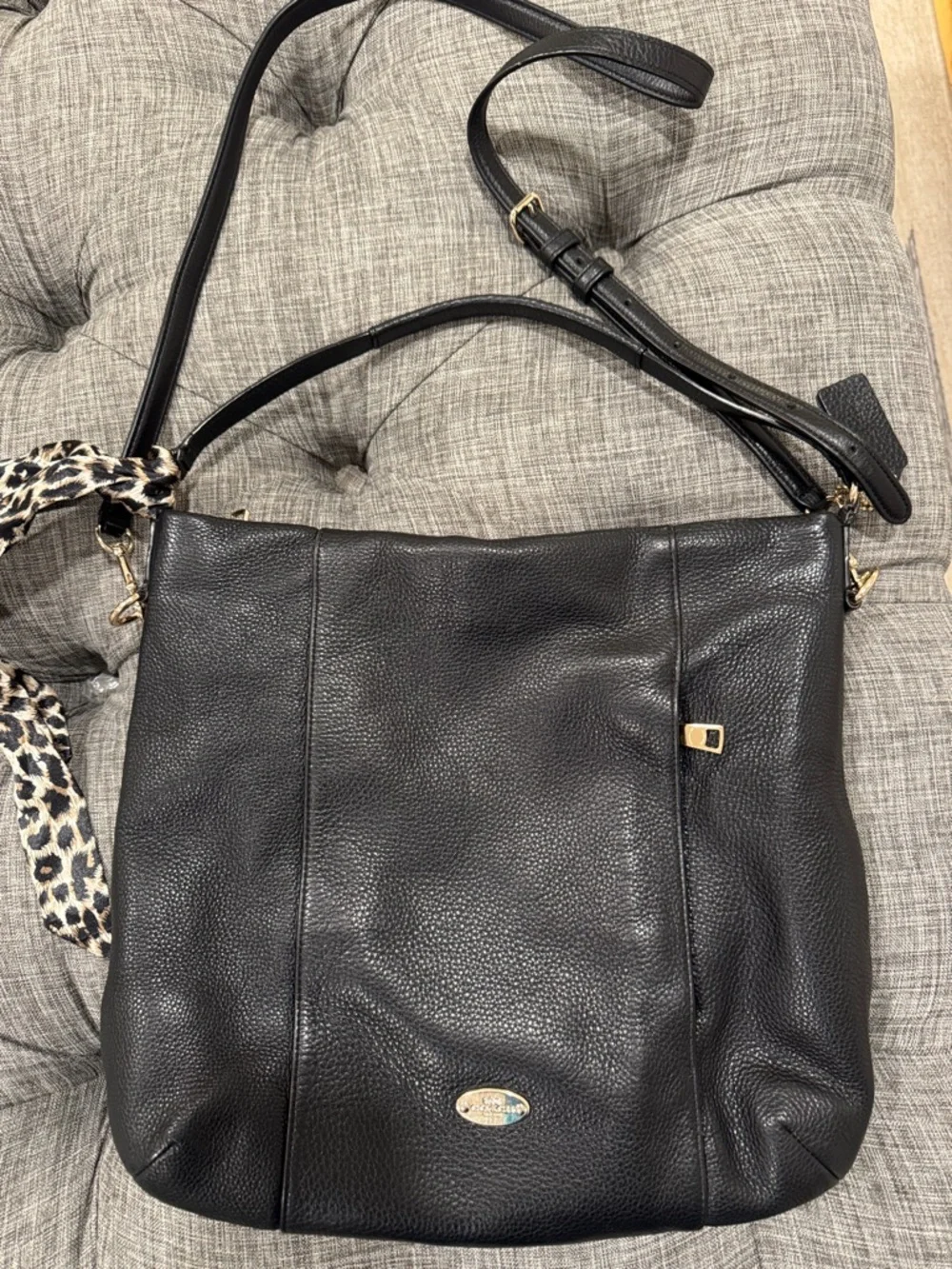 Coach Isabelle Black Pebbled Leather Shoulder Hobo Crossbody Bag - Picture 16 of 17